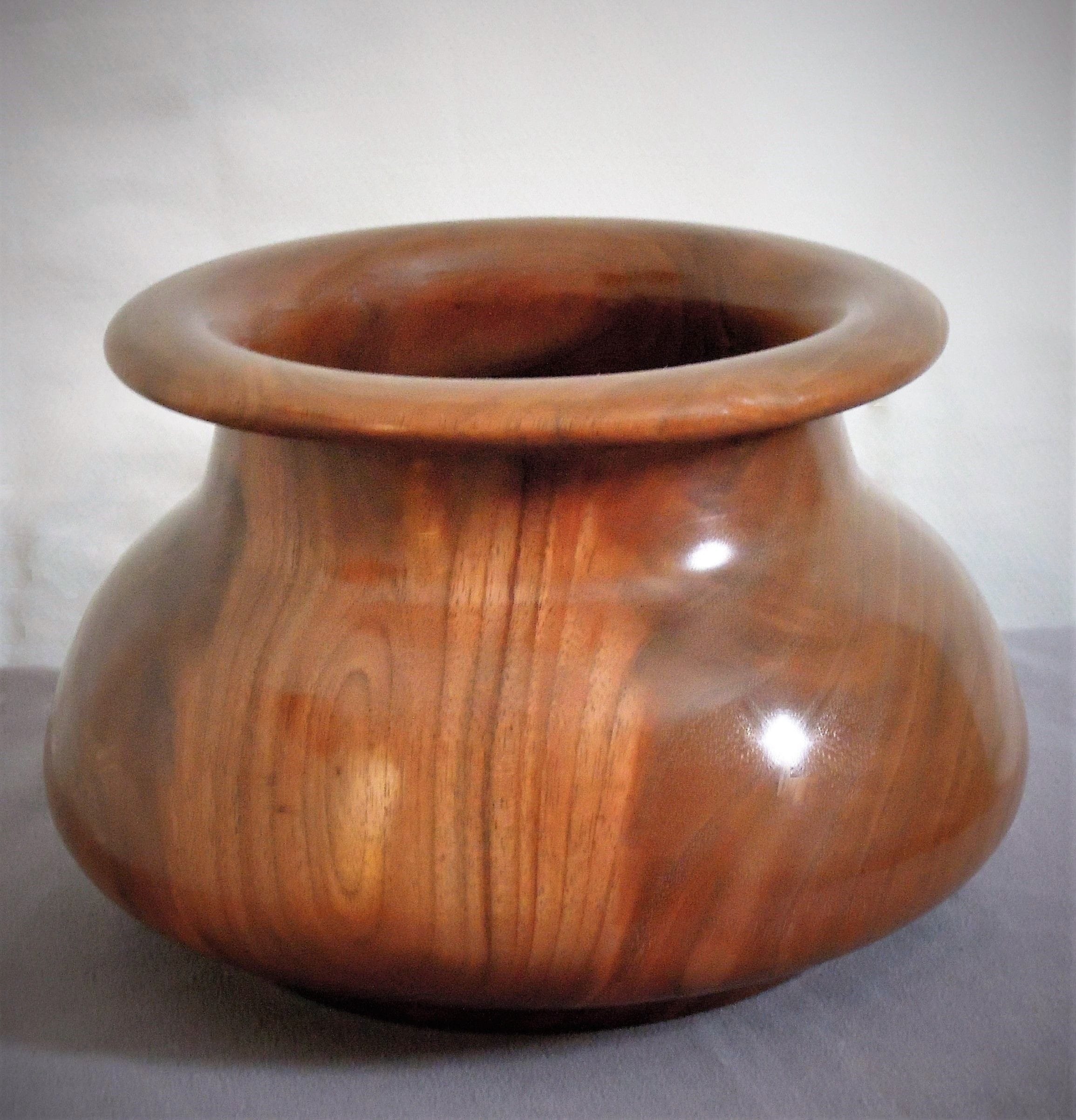 Made of Black Walnut
4.5"H X 6"Dia.
Signed and #136